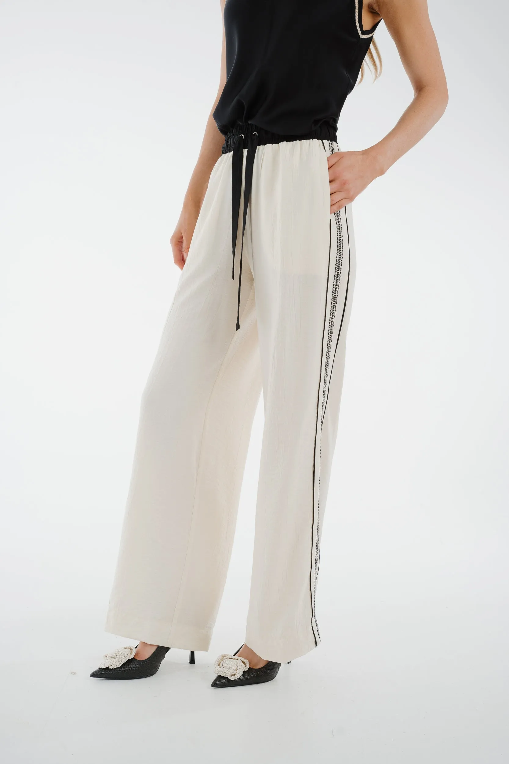 Alana Stripe Detail Trousers In Cream