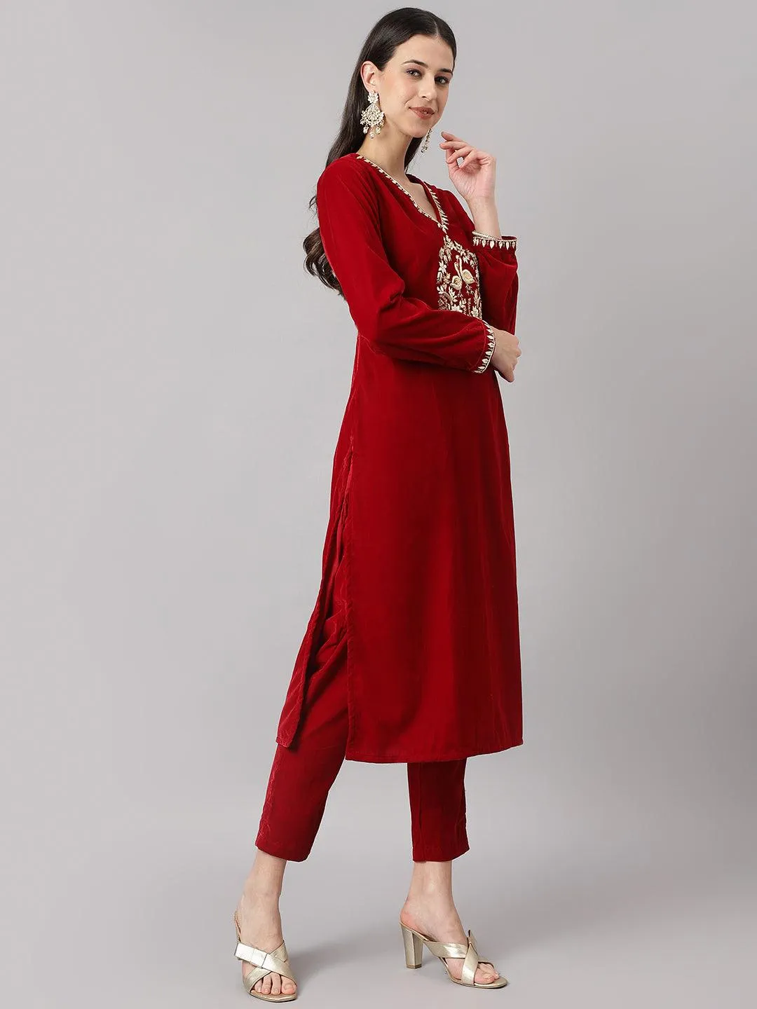 Divena Maroon Solid Valvet hand work Kurta pant With Organza Dupatta set