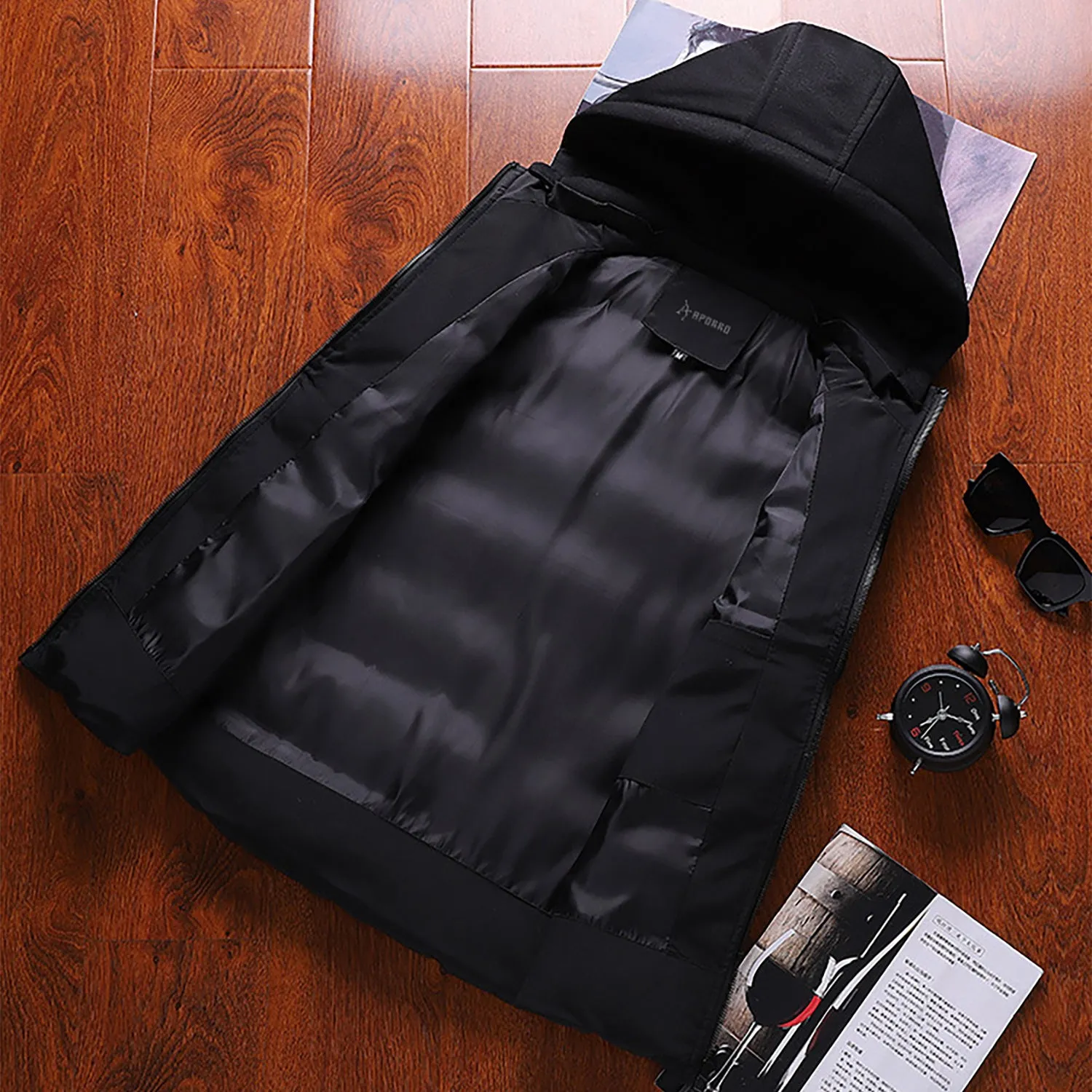 Lightweight and warmable Vest with Zipper Closure and Pockets for Men/Women