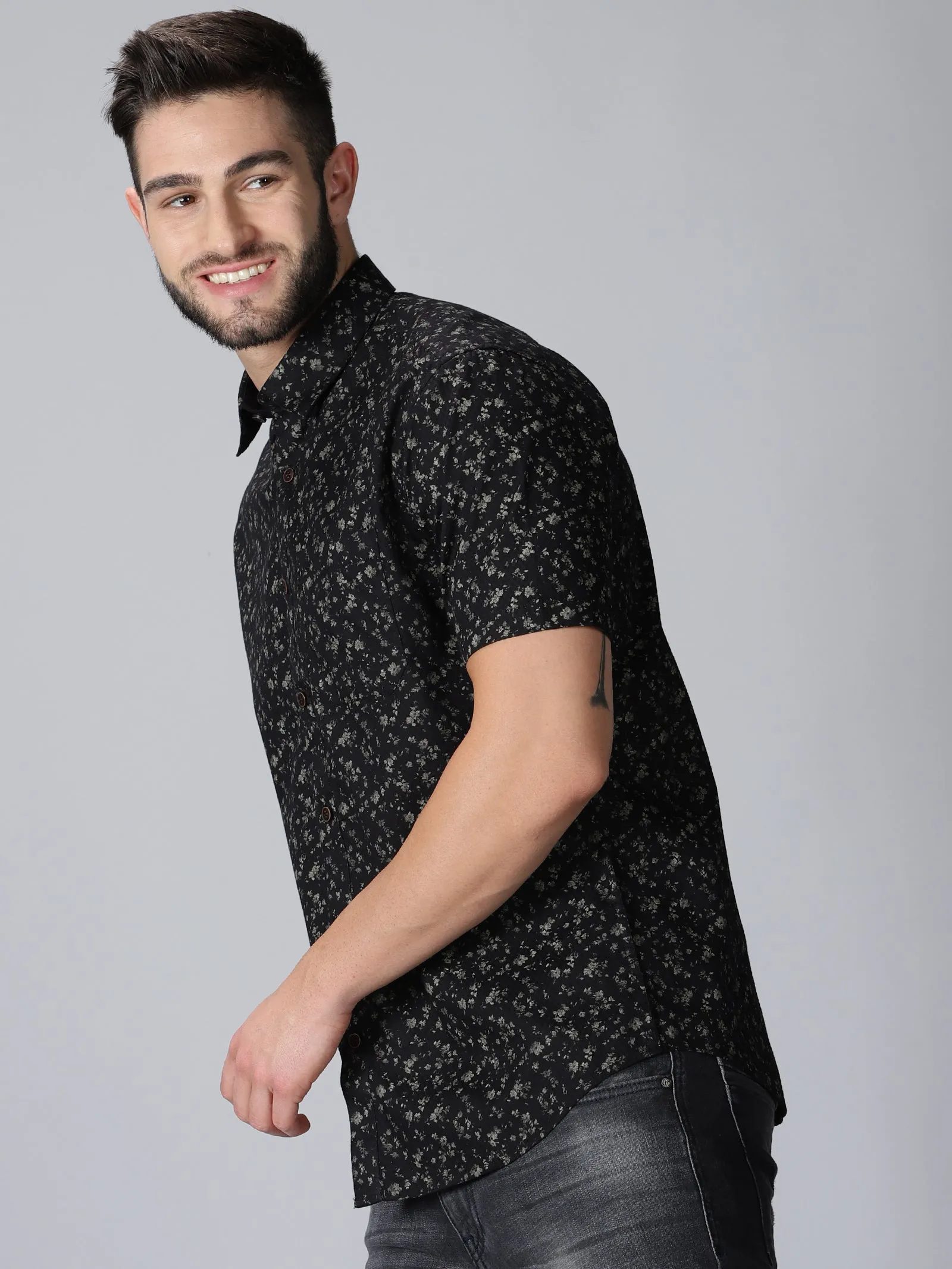 MEN'S DOBBY BLACK PRINT SLIM FIT SHIRT