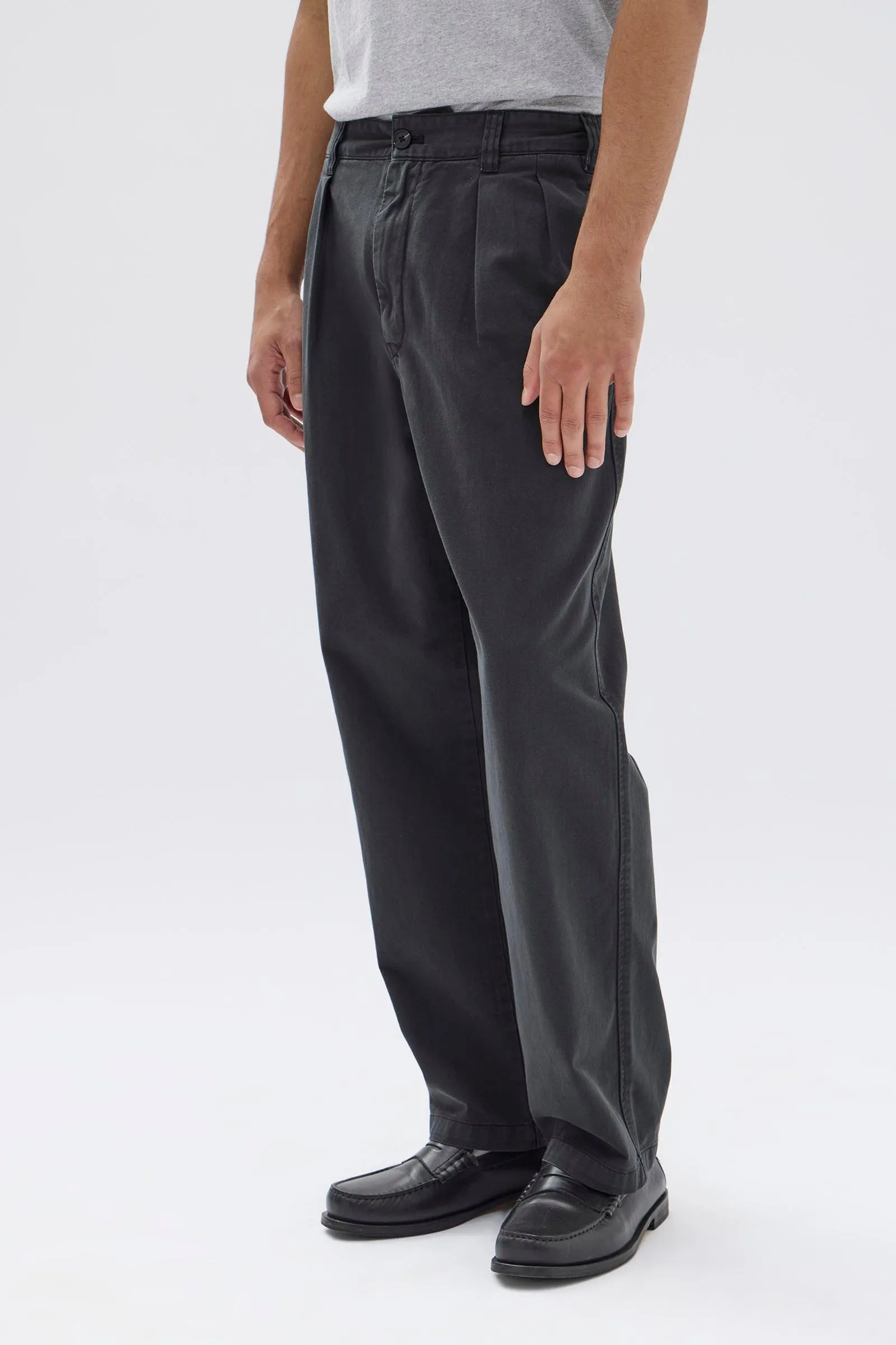 Miles Pleated Chino