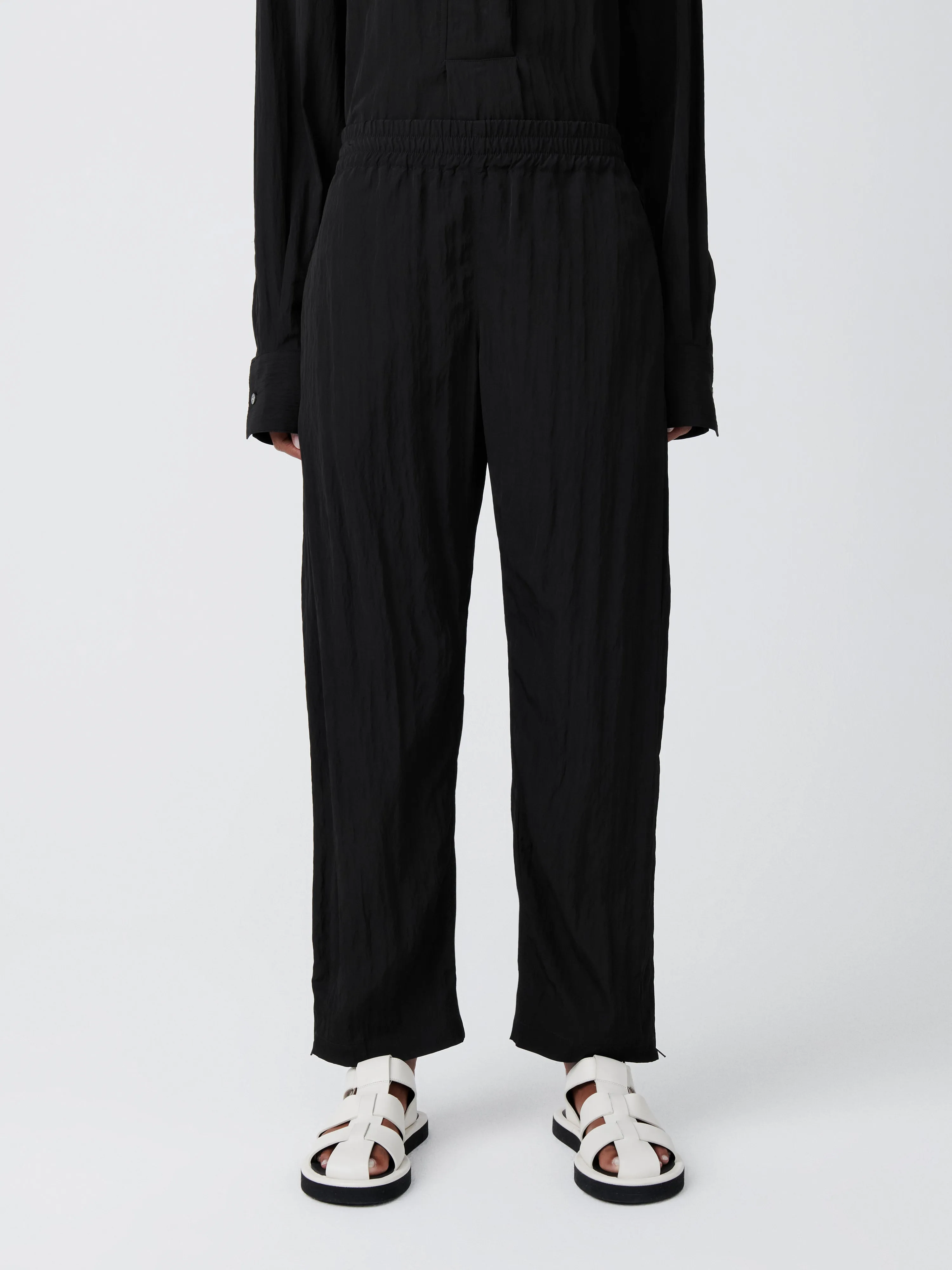 Toba Fluid Pant in Black